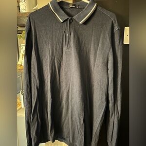 Like new Fred Perry long sleeve XL!